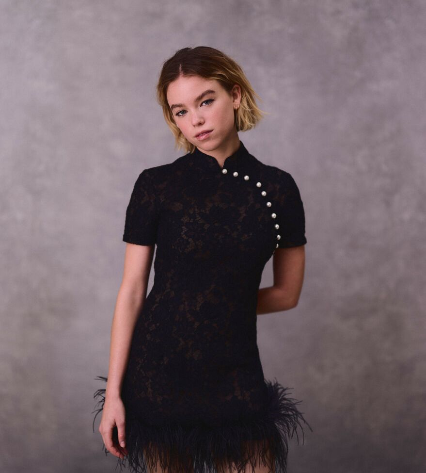 Milly Alcock nackt #108809040