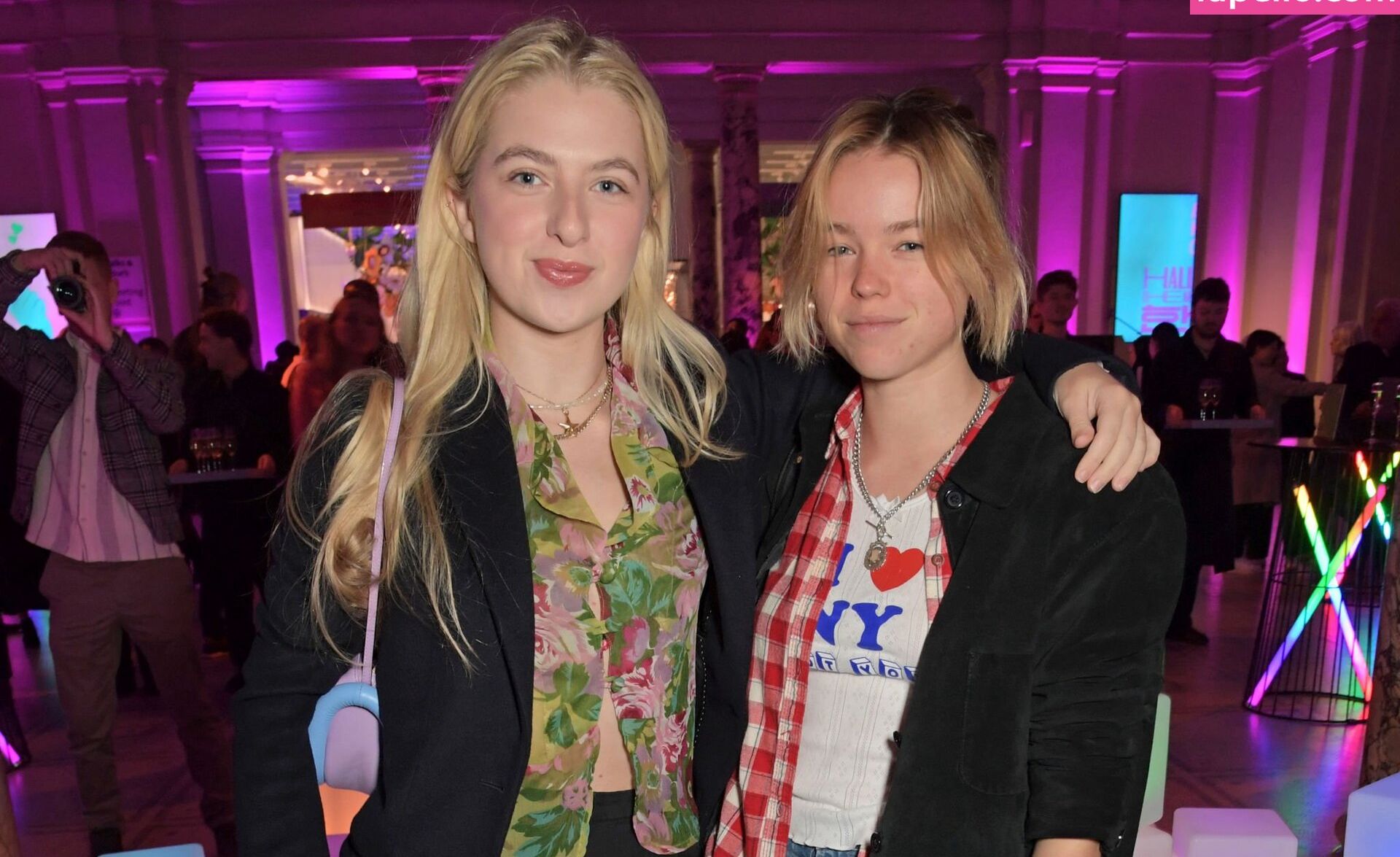 Milly Alcock nackt #108809053