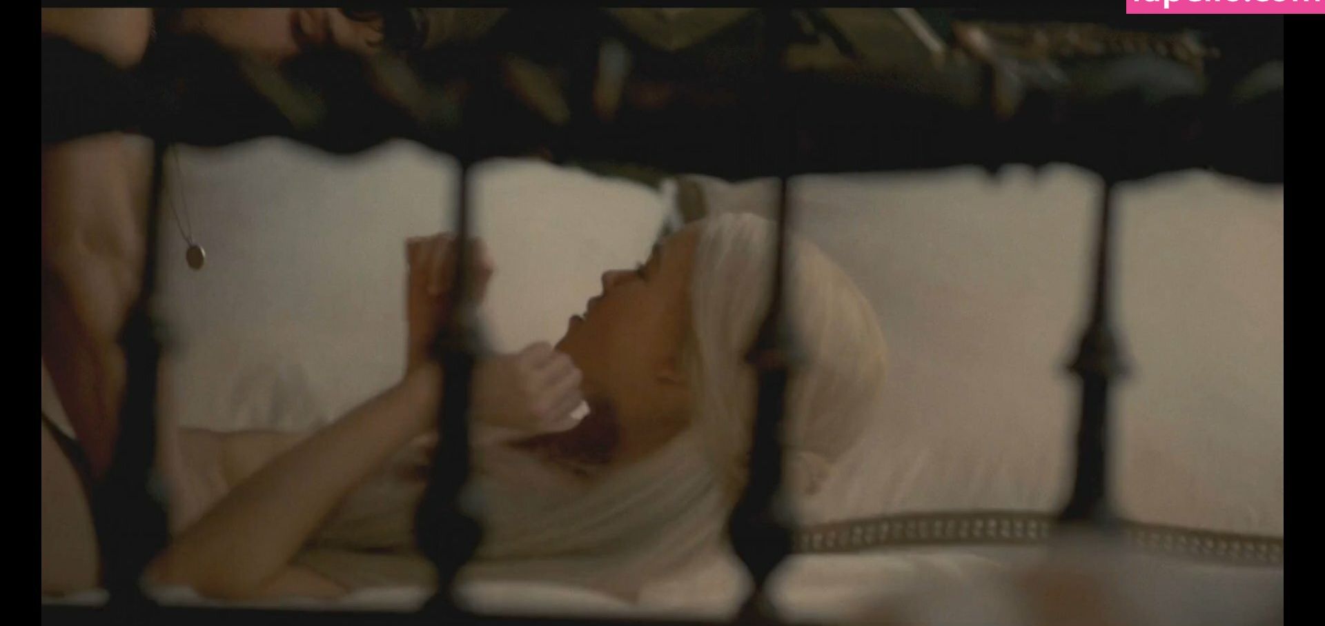 Milly Alcock nackt #108809072