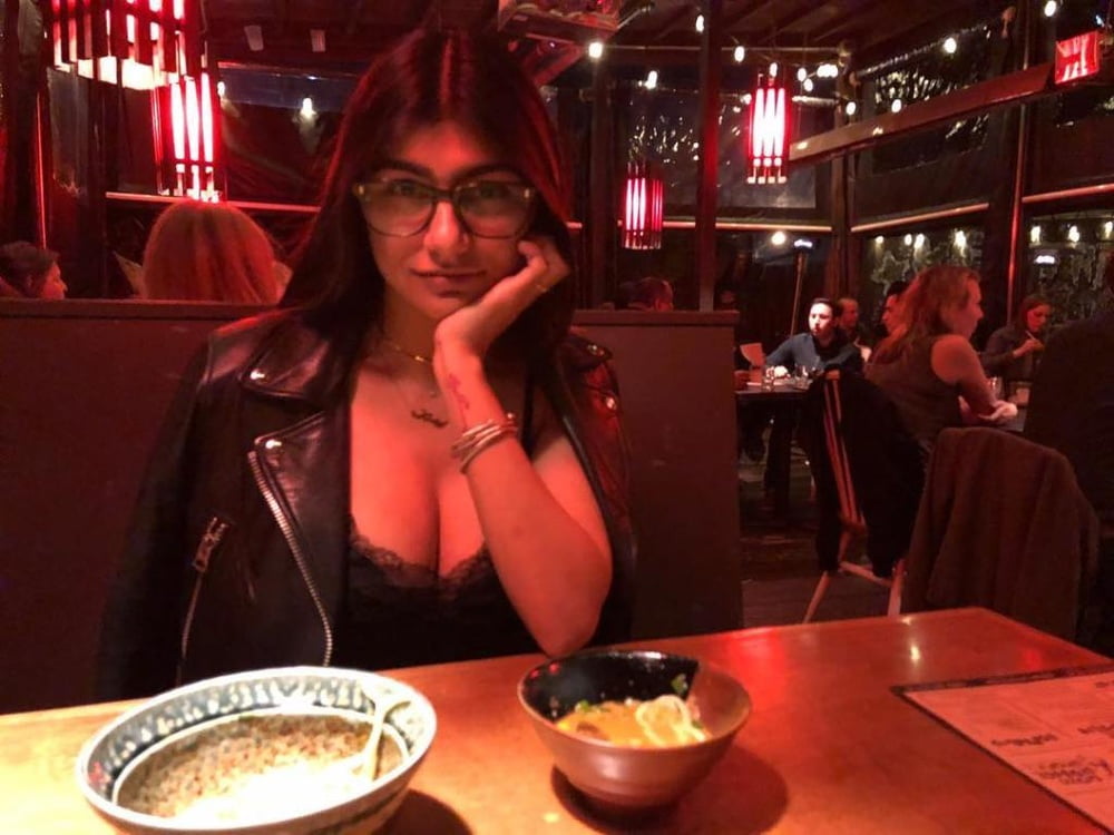 Mia Khalifa #90529013