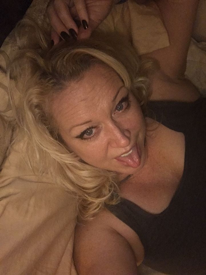 Mi colección de selfies - milfs 2
 #99411126