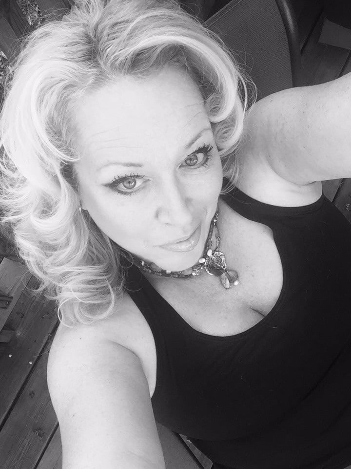 Mi colección de selfies - milfs 2
 #99411291