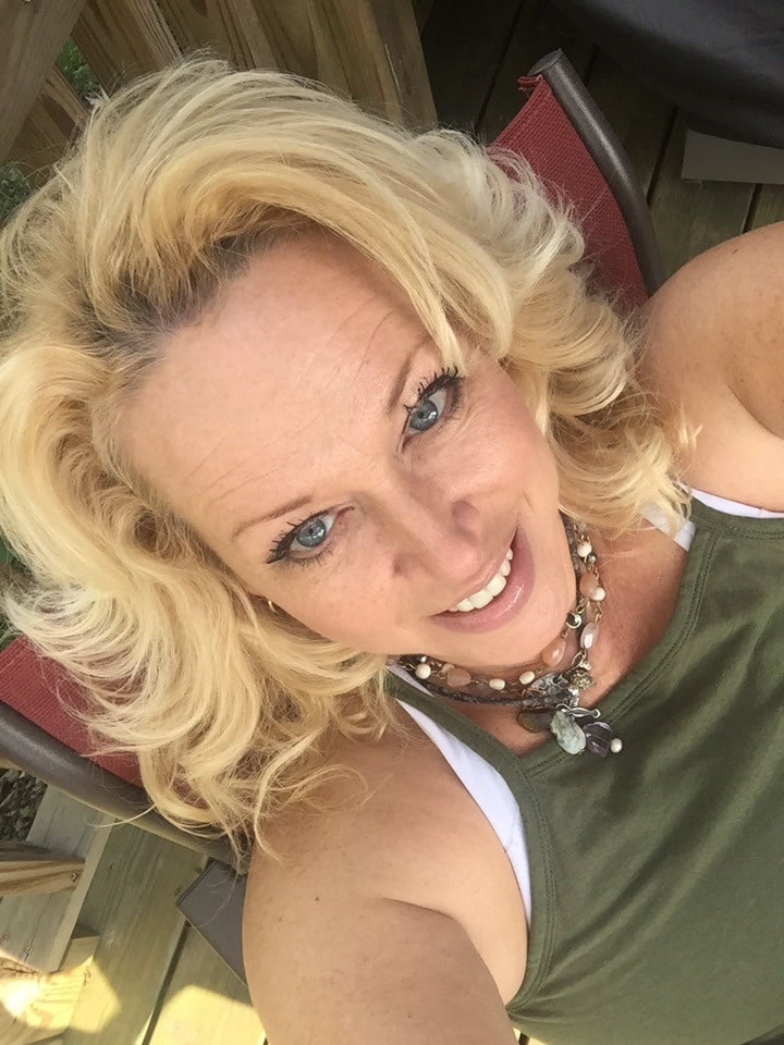 Mi colección de selfies - milfs 2
 #99411313