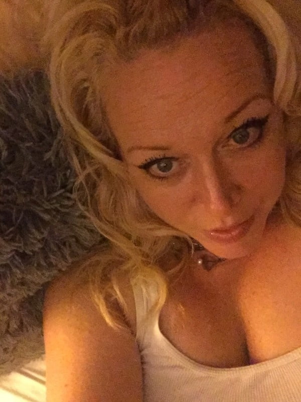 Mi colección de selfies - milfs 2
 #99411334