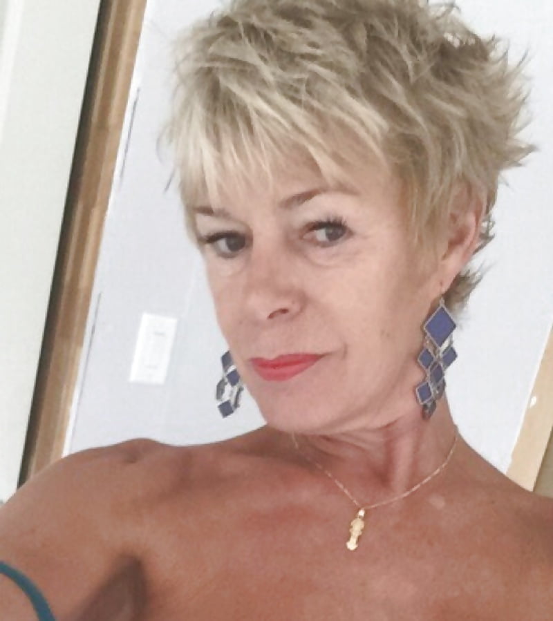 Mi colección de selfies - milfs 2
 #99411378