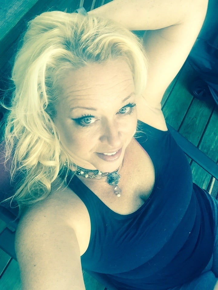 Mi colección de selfies - milfs 2
 #99411432