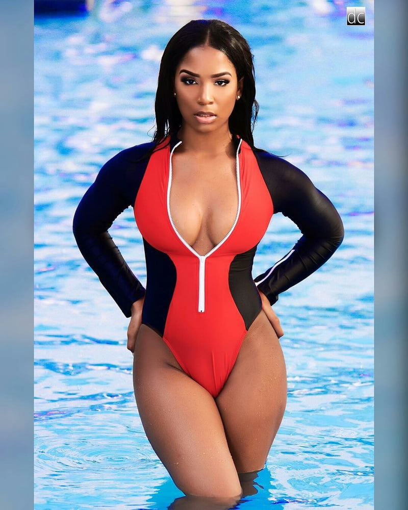 Instagram models in pose V #87790437