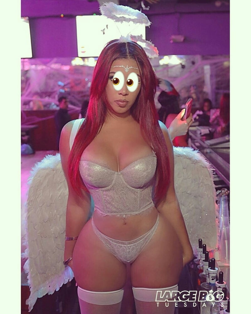 Instagram models in pose V #87790492