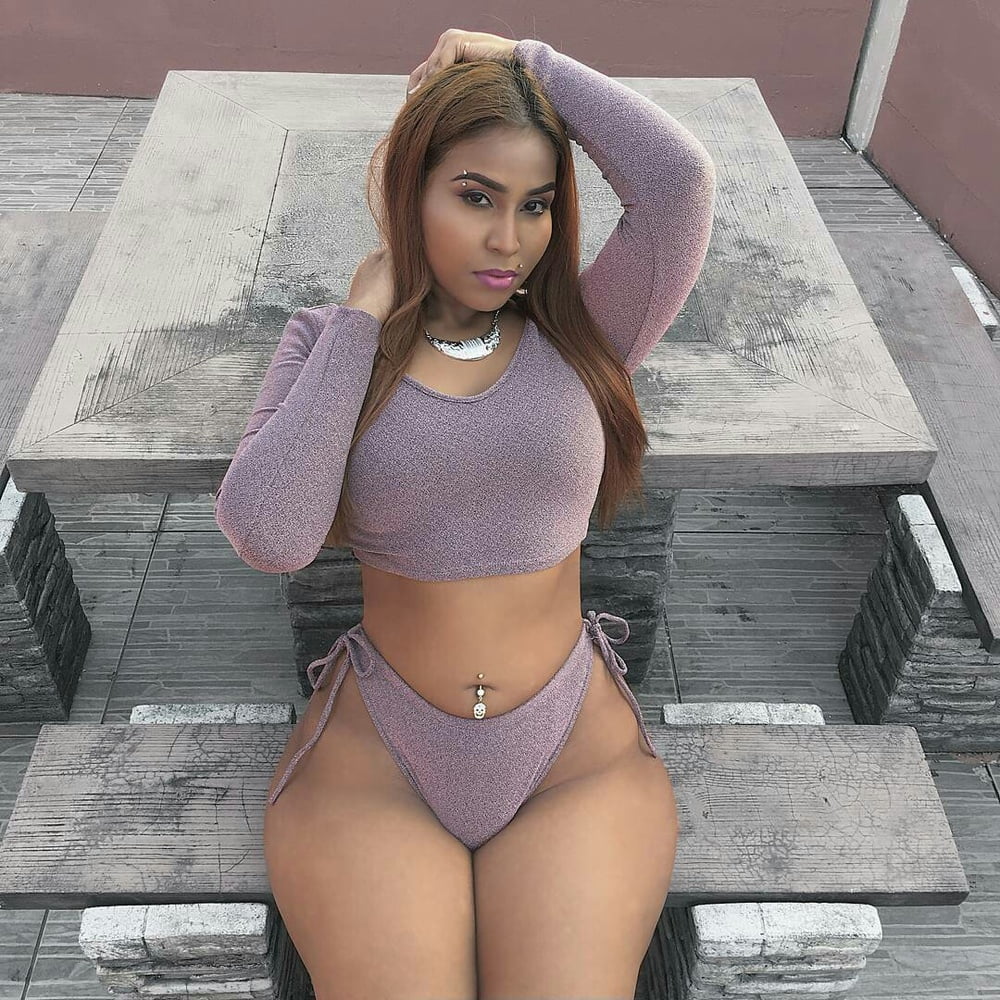 Instagram models in pose V #87790650