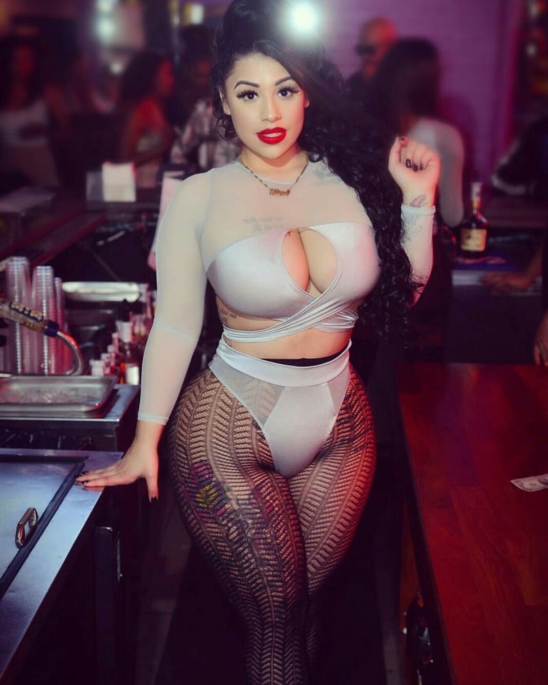 Instagram models in pose V #87790888