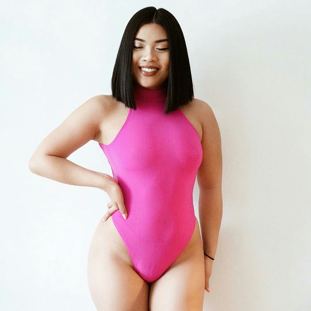 Instagram models in pose V #87790944