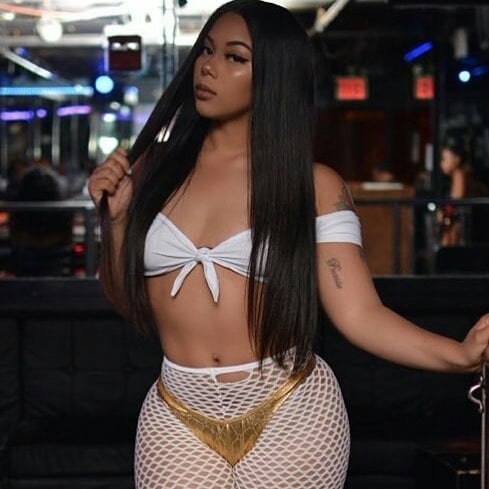 Instagram models in pose V #87791064