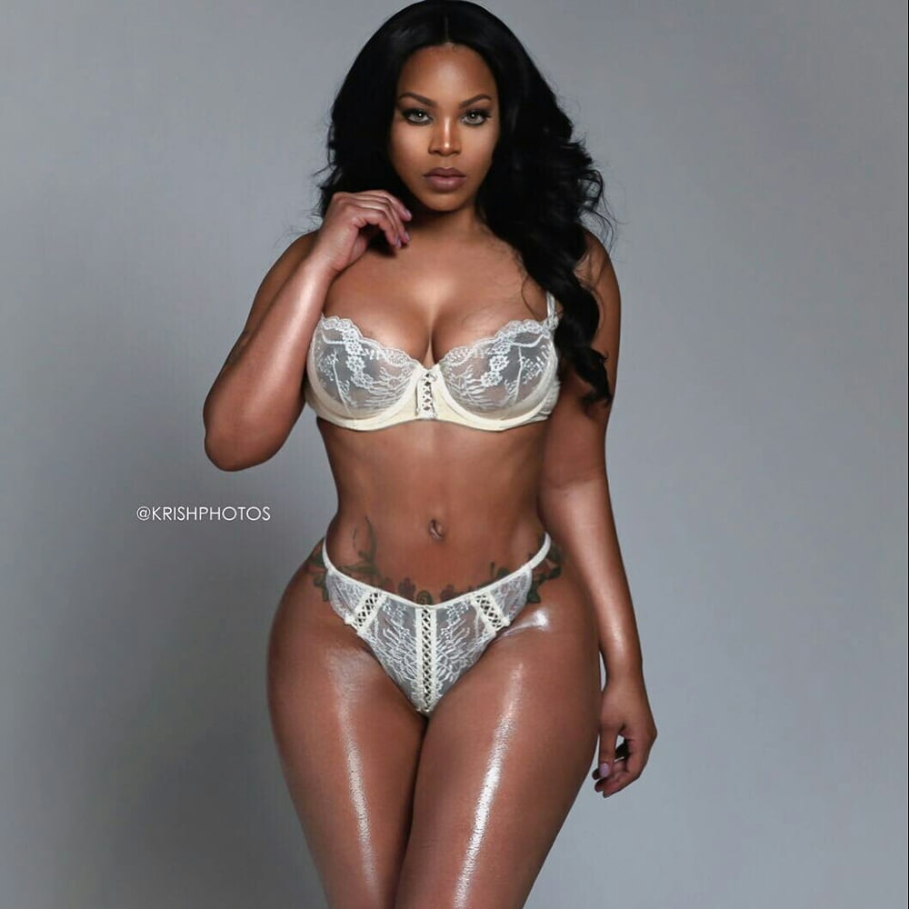 Instagram models in pose V #87791107