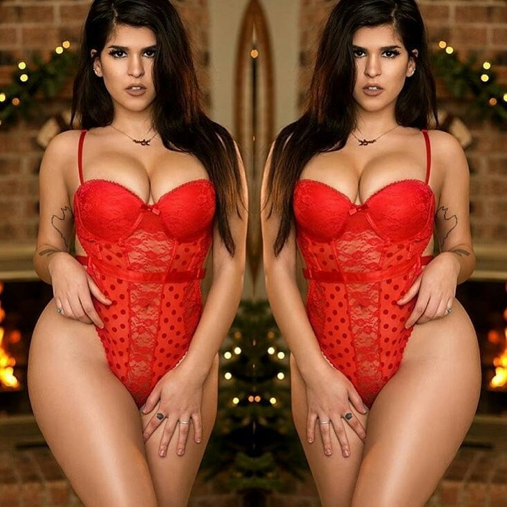 Instagram models in pose V #87791238