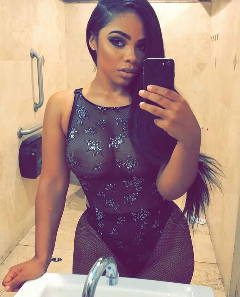 Instagram models in pose V #87791290
