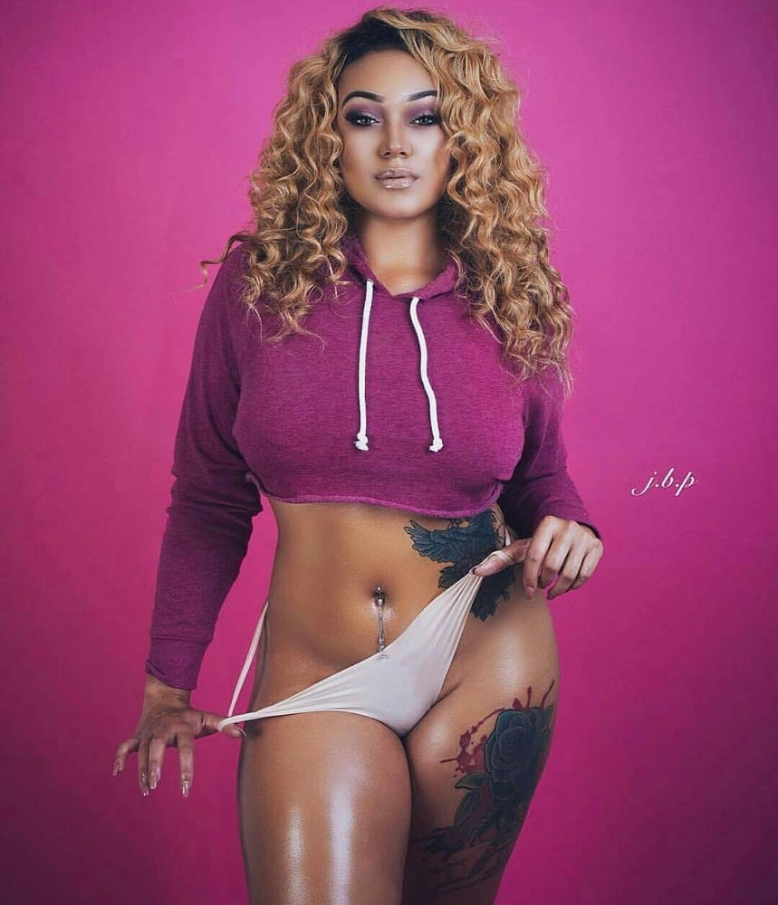 Instagram models in pose V #87791463