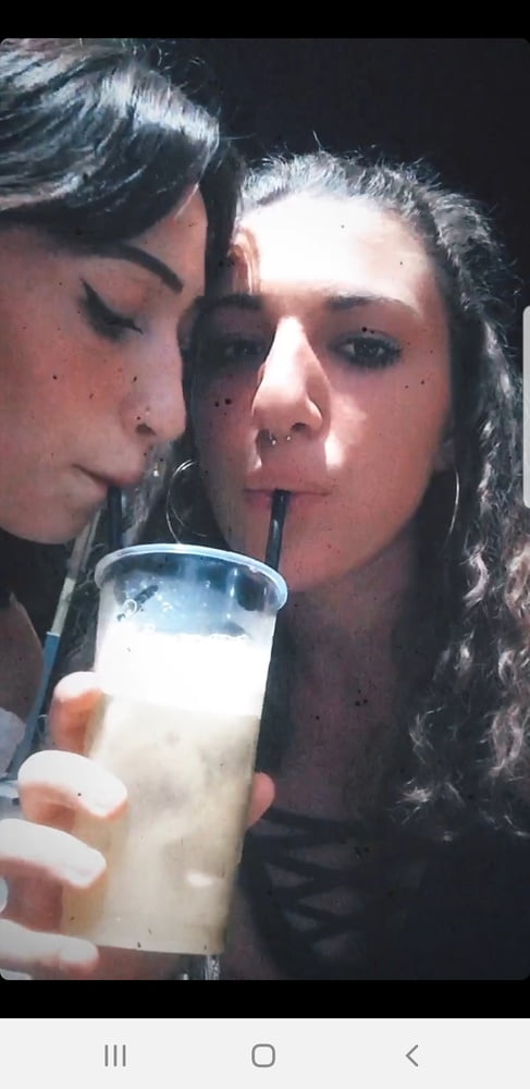 Meine heiße Cousine (kommentieren Sie, was Sie mit ihr machen würden)
 #80839695