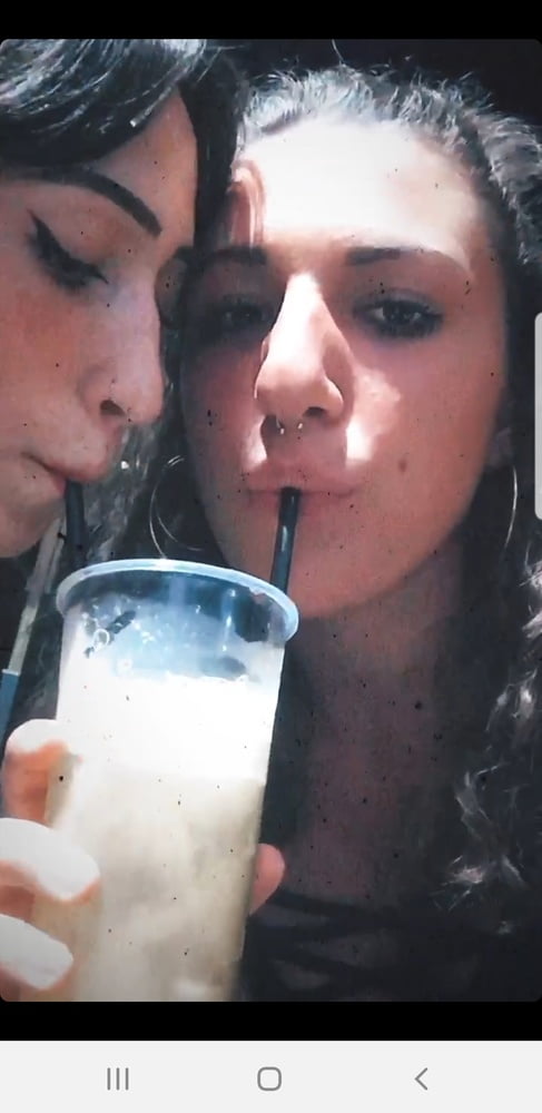Meine heiße Cousine (kommentieren Sie, was Sie mit ihr machen würden)
 #80839707