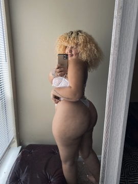 Cuties negro vol 20
 #103309619