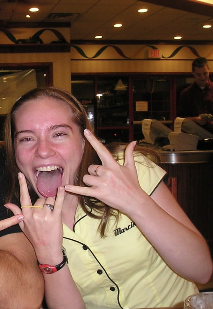 Tongues out 3
 #87557687