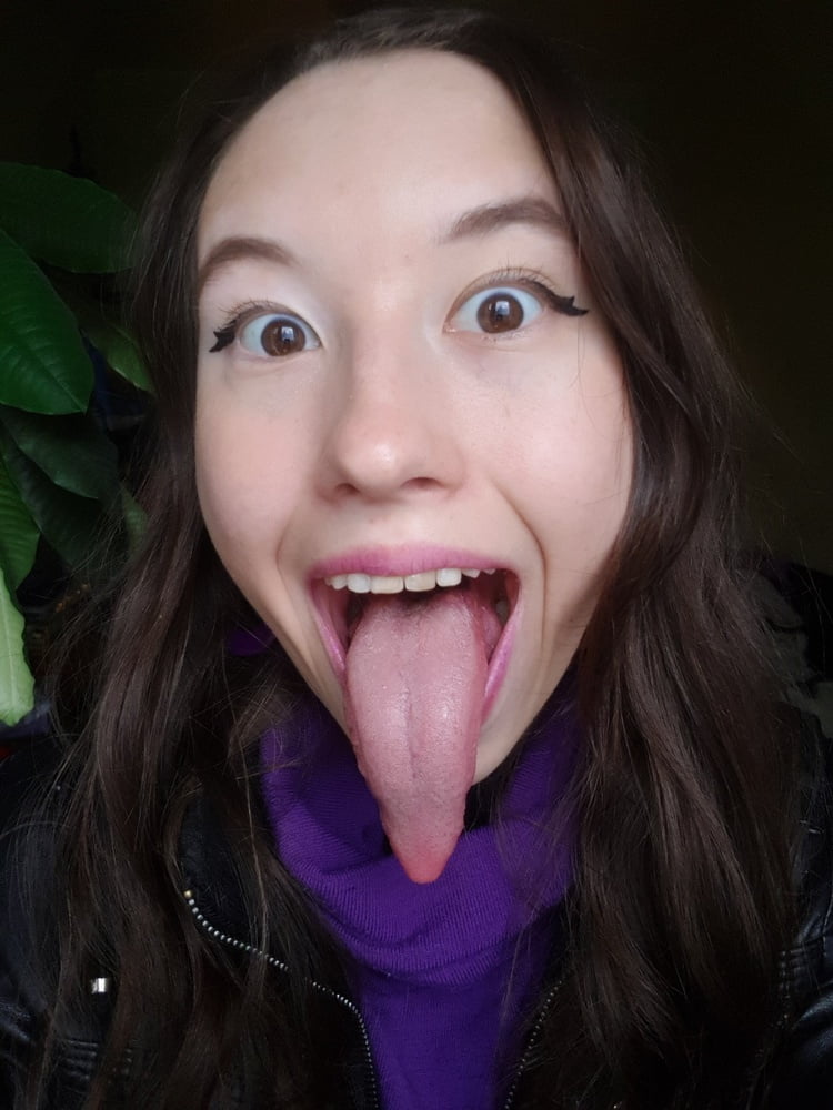 Tongues out 3
 #87557722