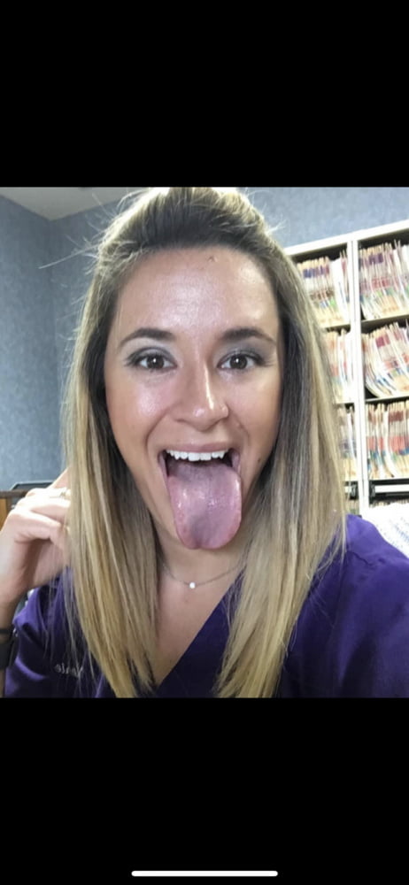 Tongues out 3
 #87557728