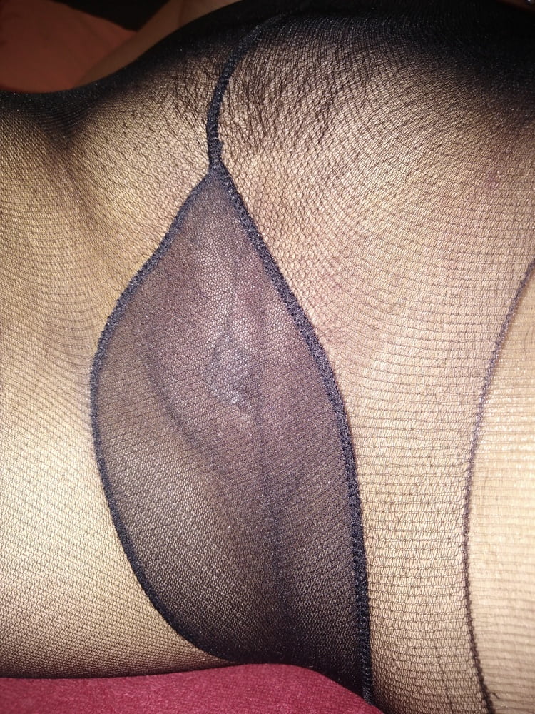 Sexymandy in posa in calze per te
 #106744523