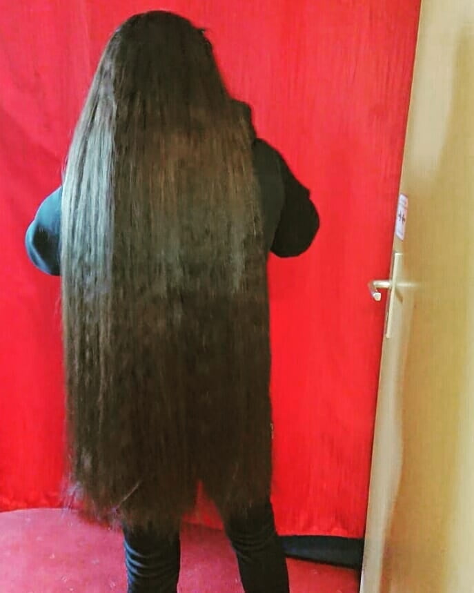 Kathy langes Haar Mädchen
 #96469939