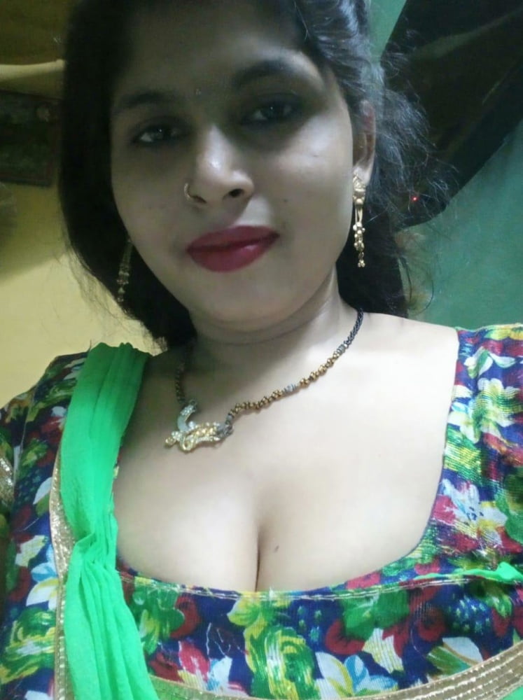 Desi ragazza
 #82206427