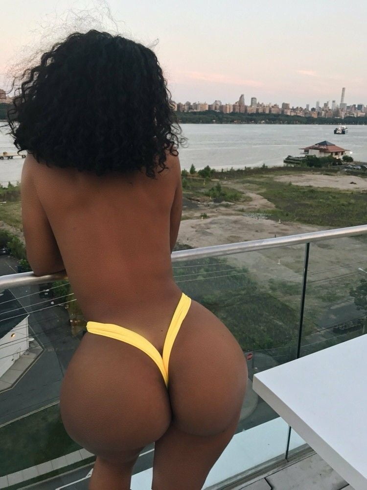 Maduras en tanga
 #99109153