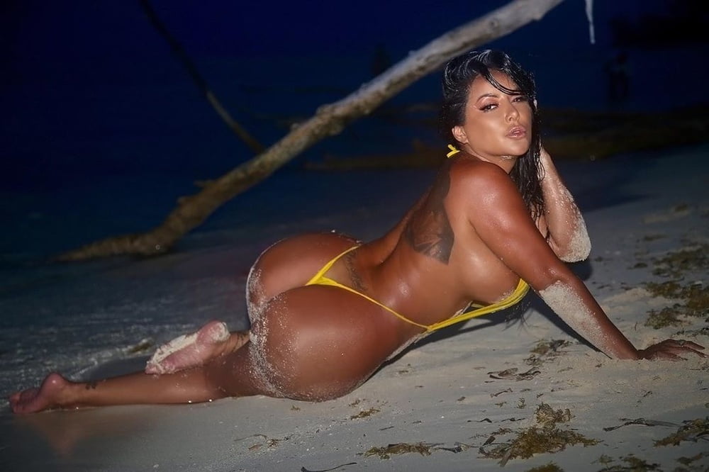 Kiara mia hot latina mature big butt porn star
 #95040506