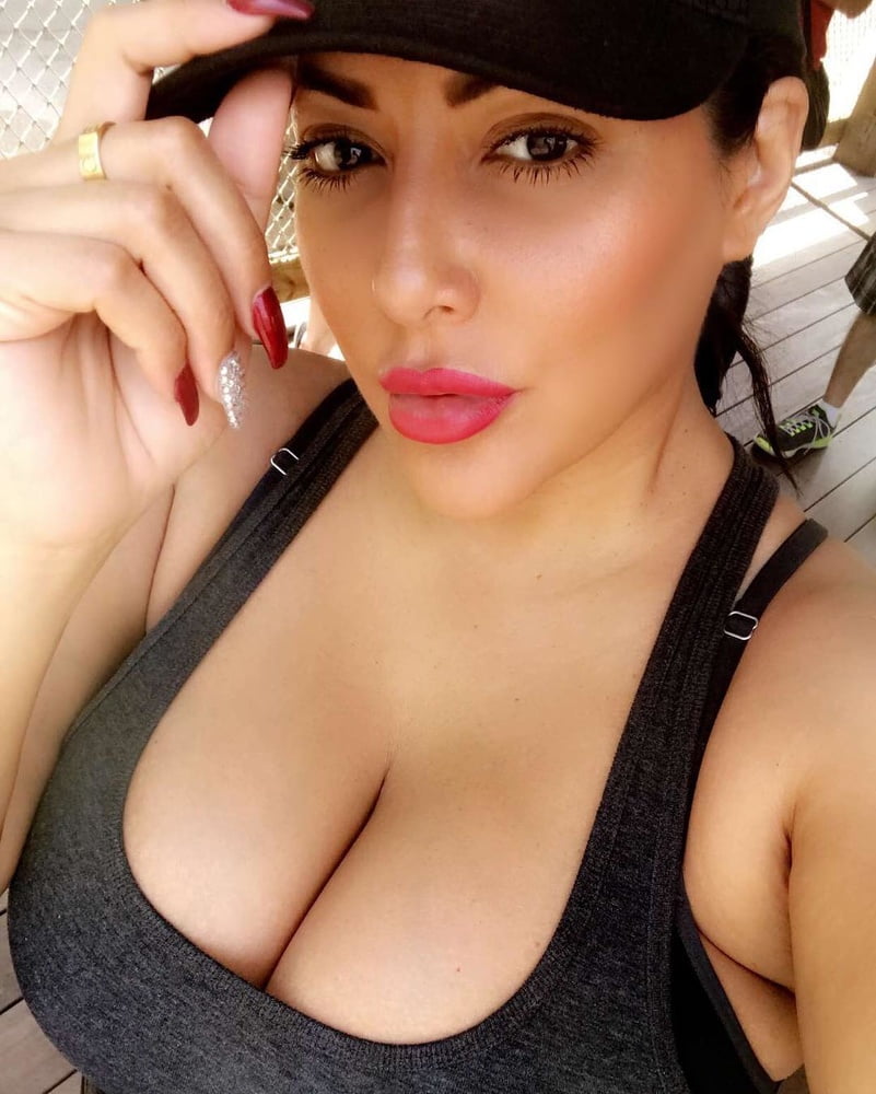 Kiara Mia Hot Latina Mature Big Butt Porn Star #95040651