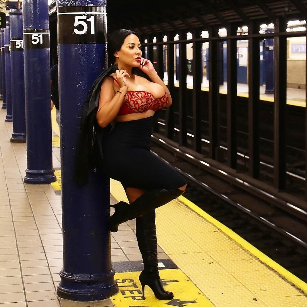 Kiara Mia Hot Latina Mature Big Butt Porn Star #95041480