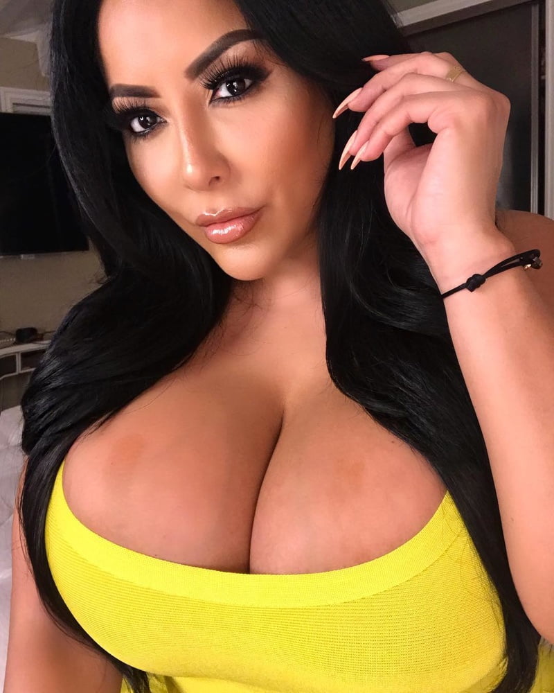 Kiara Mia Hot Latina Mature Big Butt Porn Star #95042261