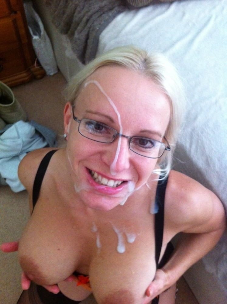 facials matures #105673072