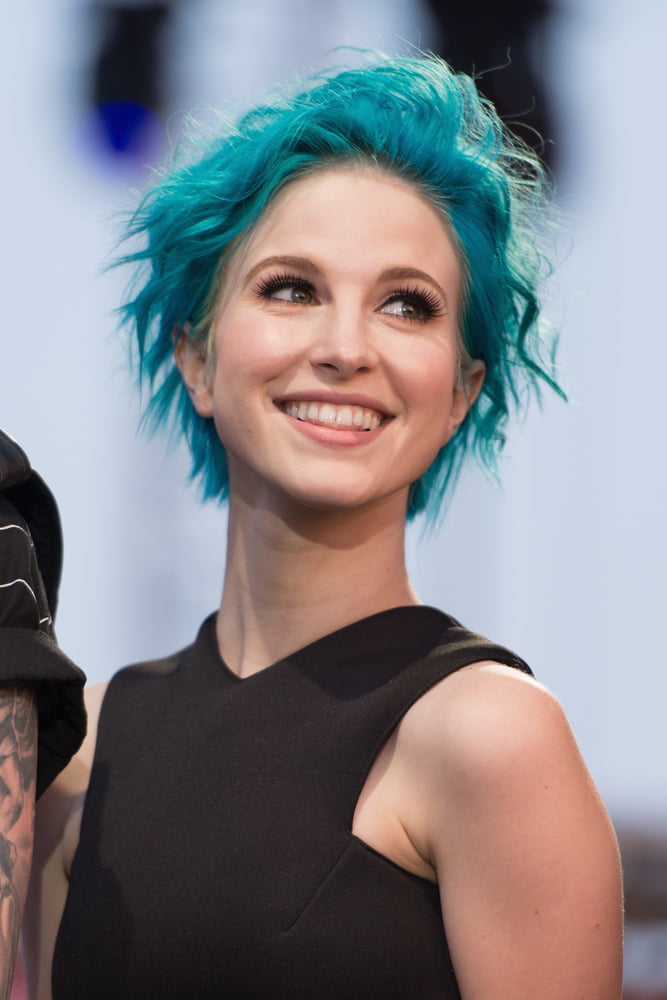 Hayley williams mega pic dump
 #93163180