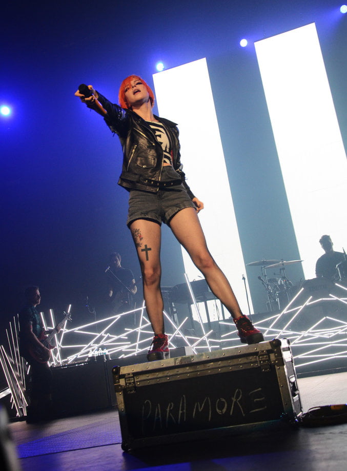 Hayley williams mega pic dump
 #93163429