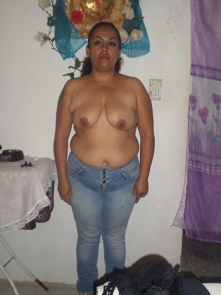 Topless in Jeans   53 #94830268