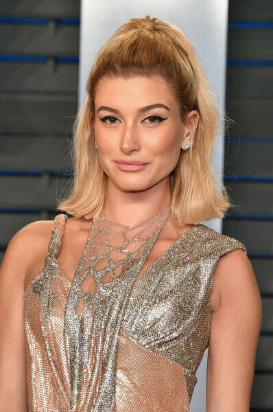 Hailey baldwin
 #96145791