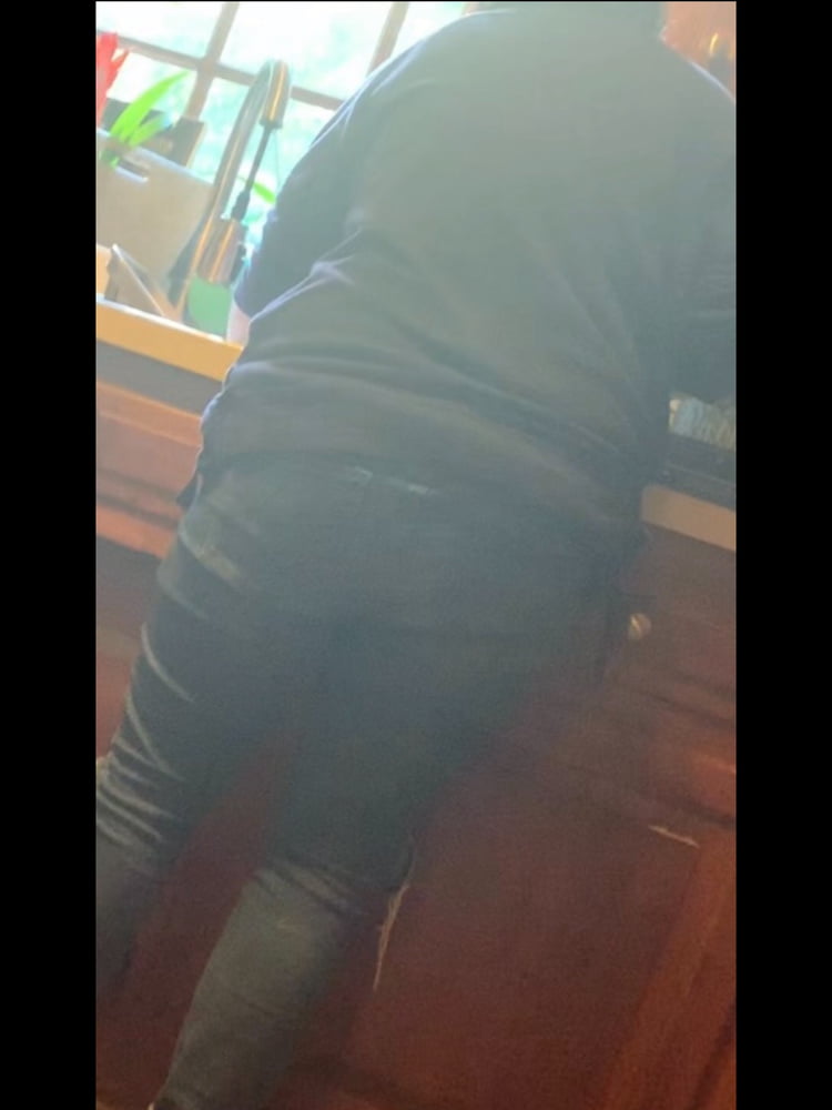 Was würdest du mit ihr machen?
 #81468470