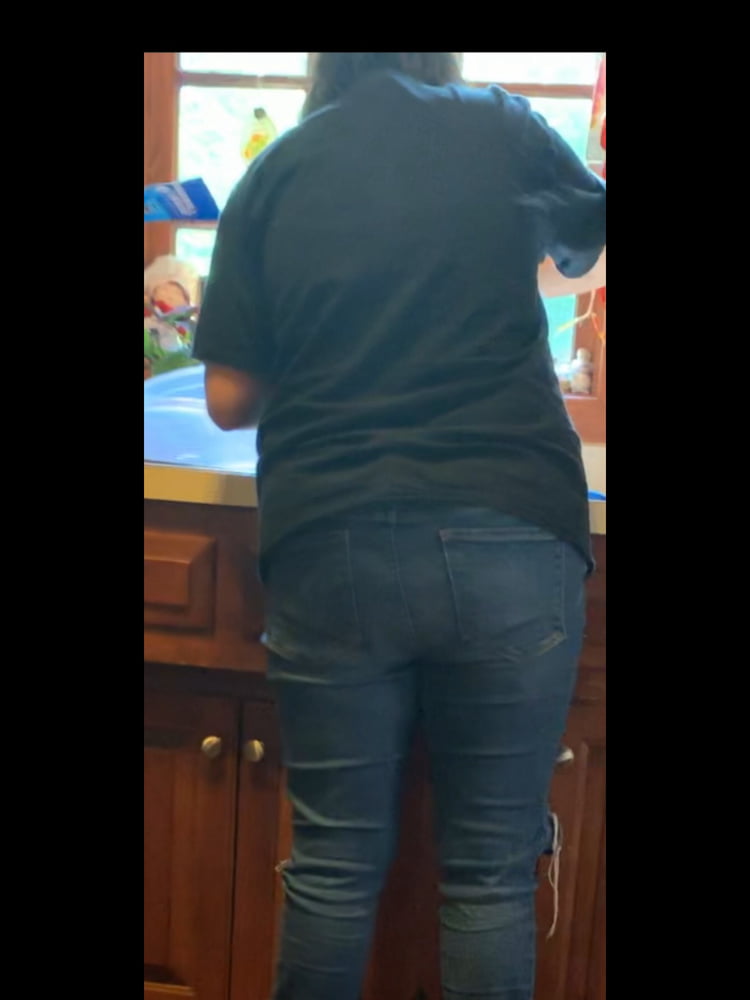 Was würdest du mit ihr machen?
 #81468472