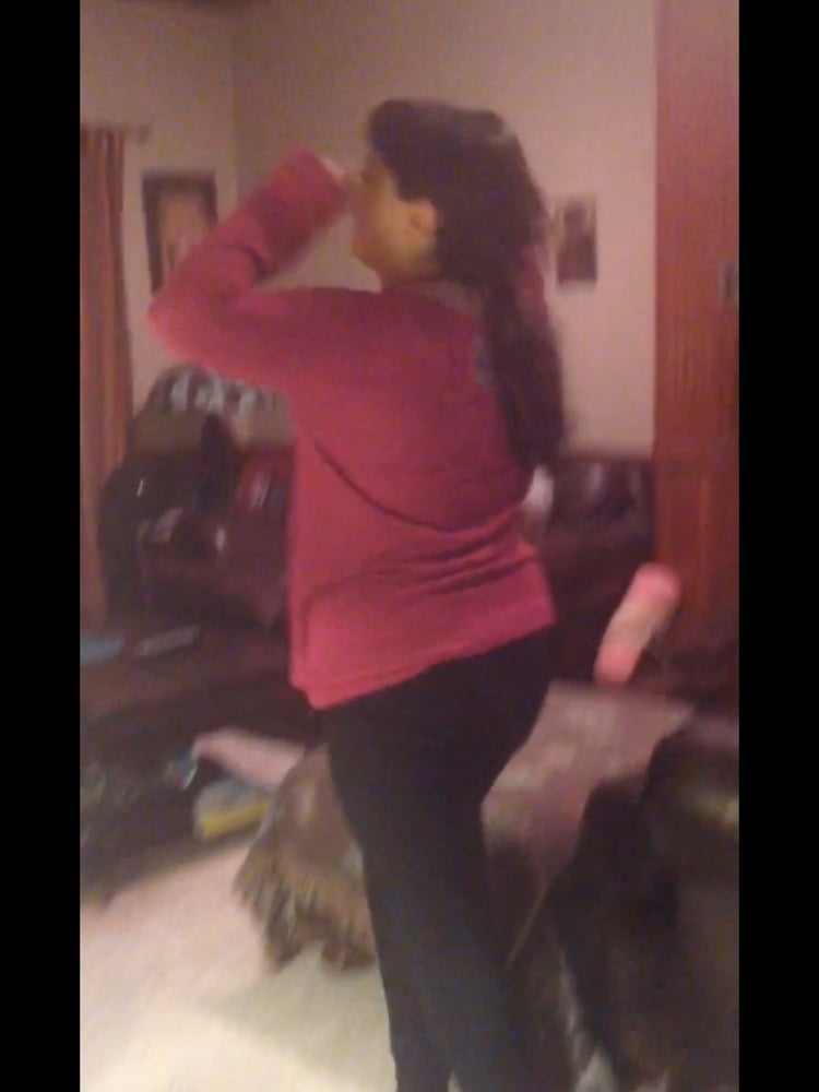 Was würdest du mit ihr machen?
 #81468481