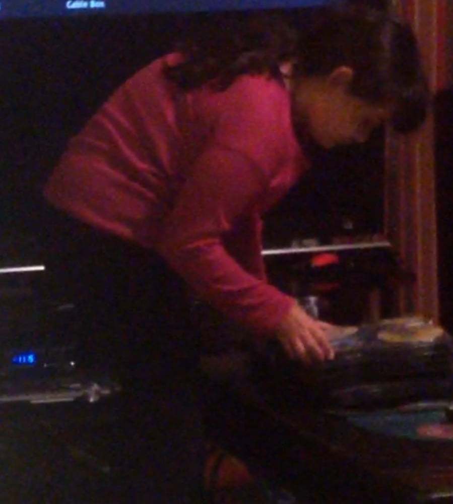 Was würdest du mit ihr machen?
 #81468490