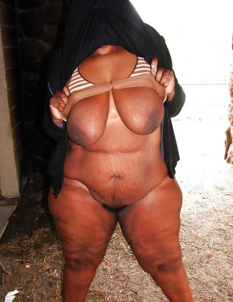 Black Series 01: From MILF to GILF with Matures in between #102652289