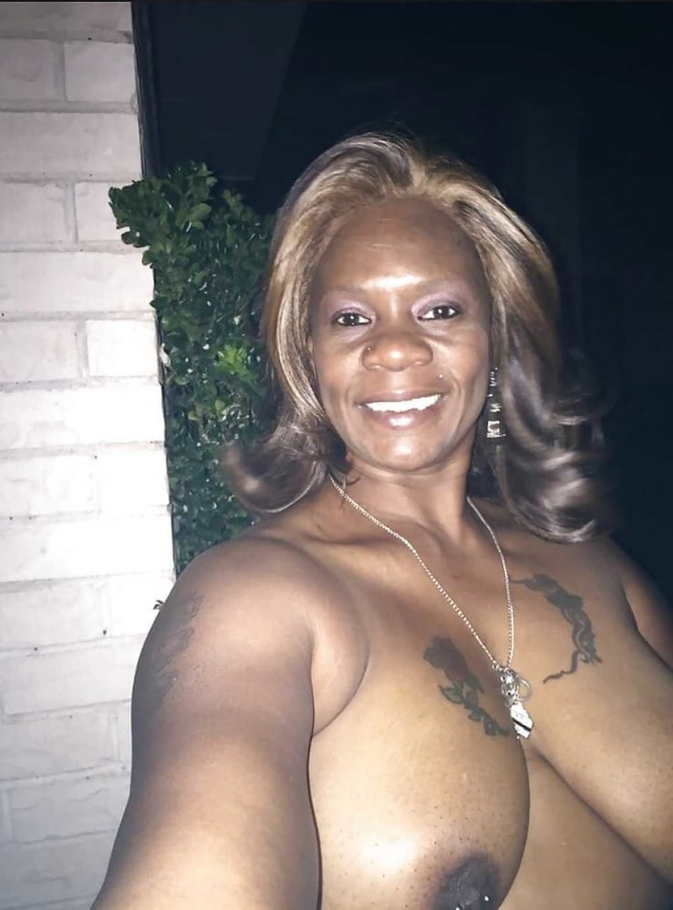Black Series 01: From MILF to GILF with Matures in between #102652317