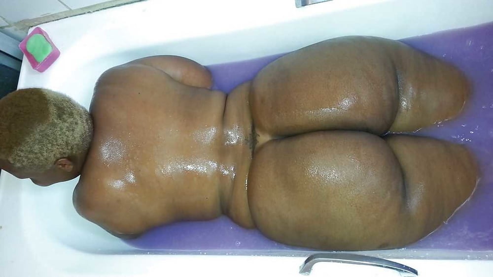 Black Series 01: From MILF to GILF with Matures in between #102652513