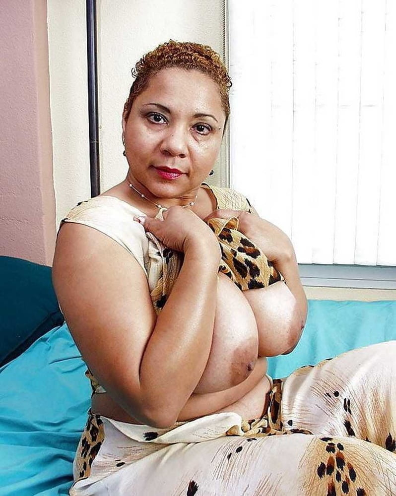 Black Series 01: From MILF to GILF with Matures in between #102652666