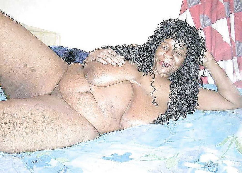 Black Series 01: From MILF to GILF with Matures in between #102652971