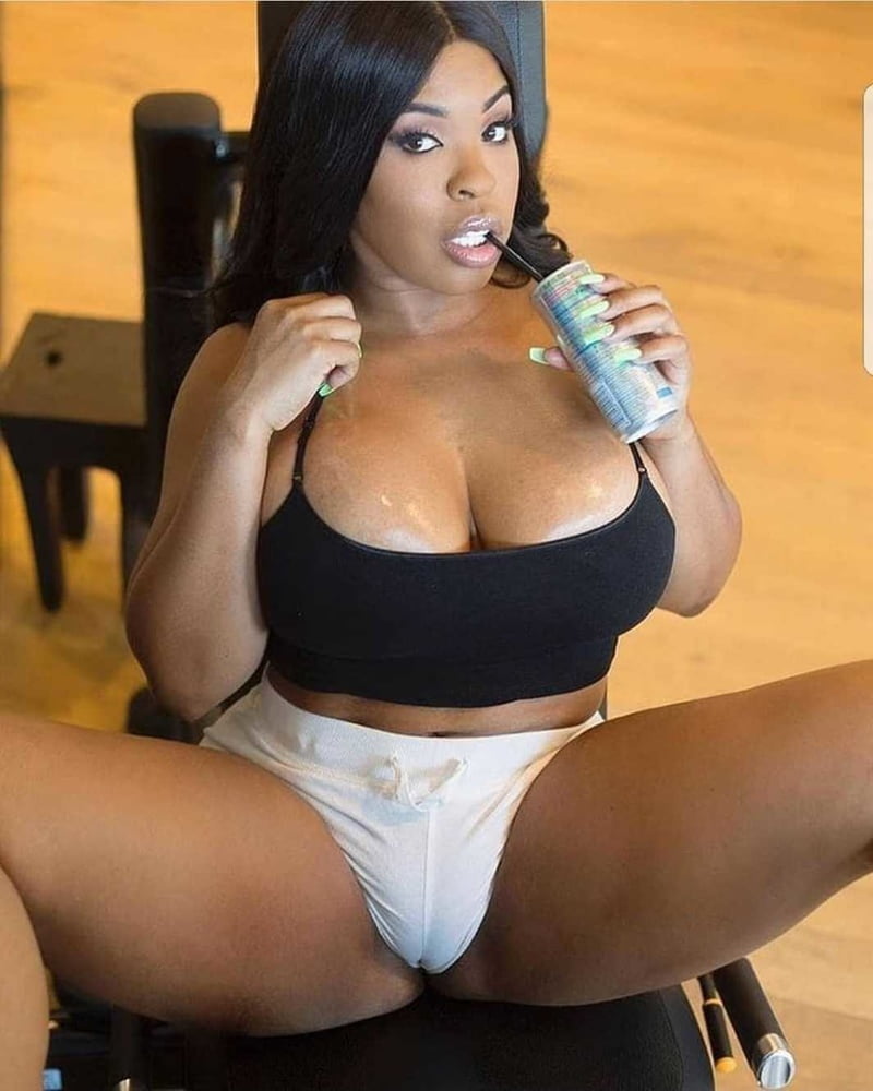 Black Series 01: From MILF to GILF with Matures in between #102653108