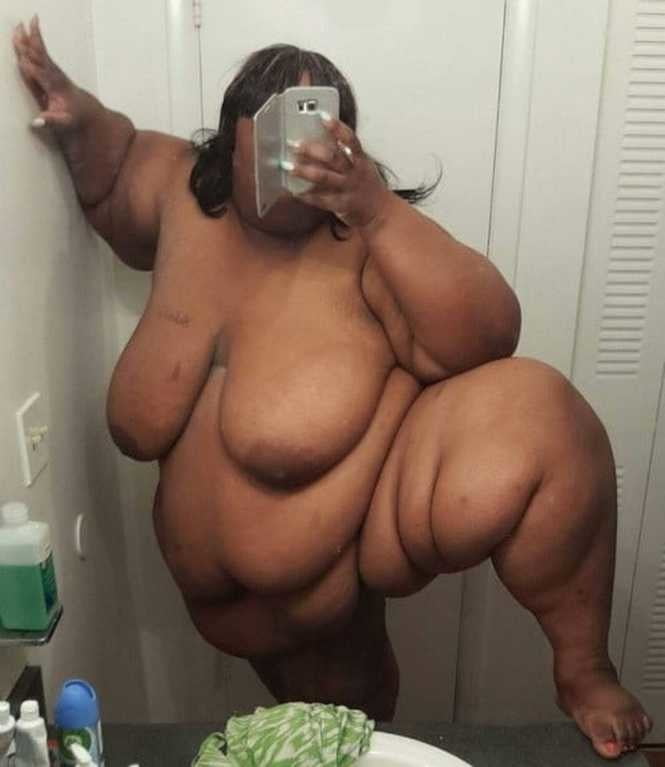 Black Series 01: From MILF to GILF with Matures in between #102653210